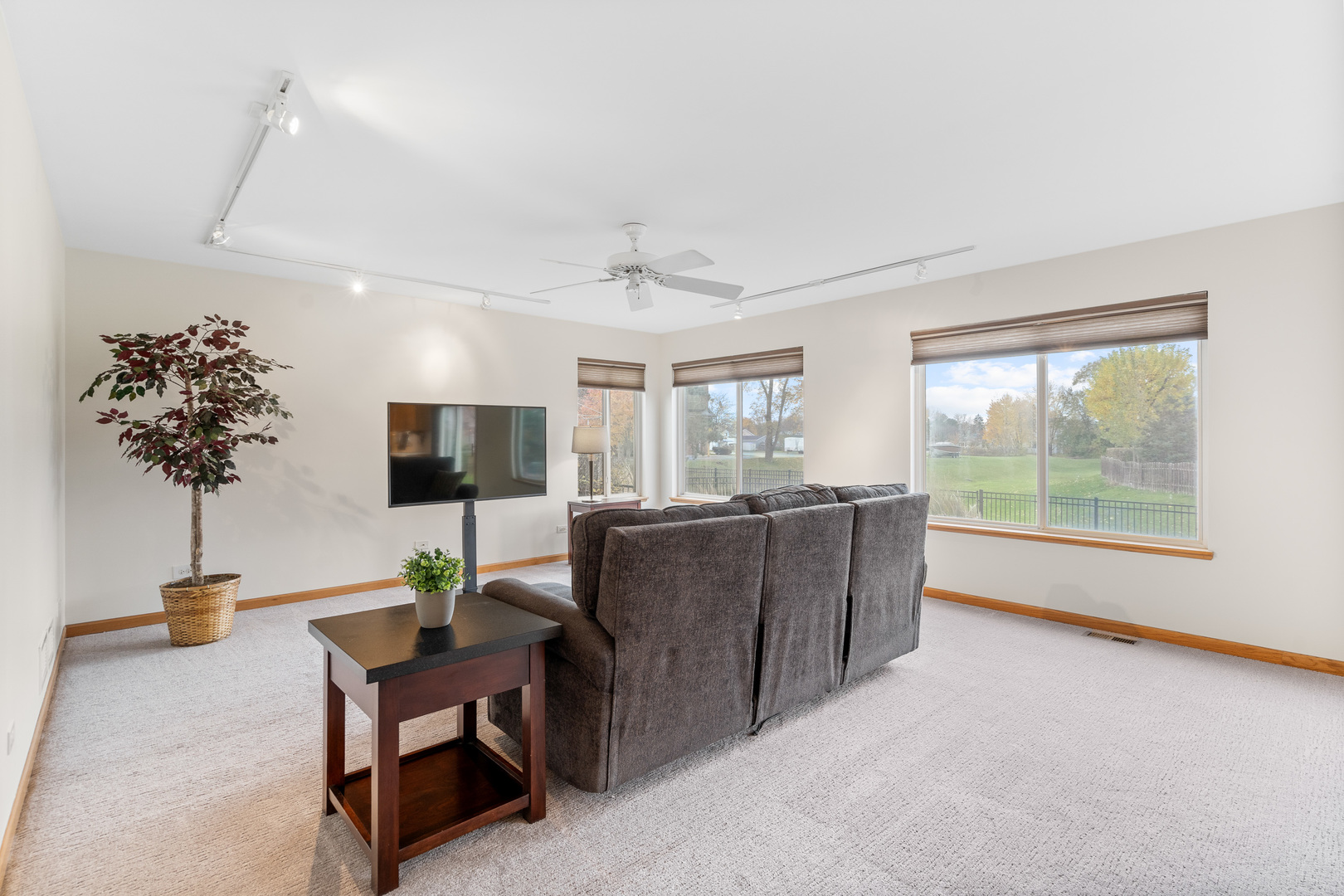 312 South Church Road Bensenville, IL 60106 - Photo 12 of 36 Gallery Image 12
