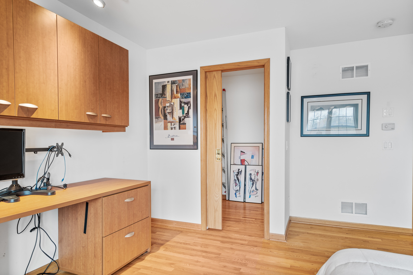312 South Church Road Bensenville, IL 60106 - Photo 21 of 36 Gallery Image 21