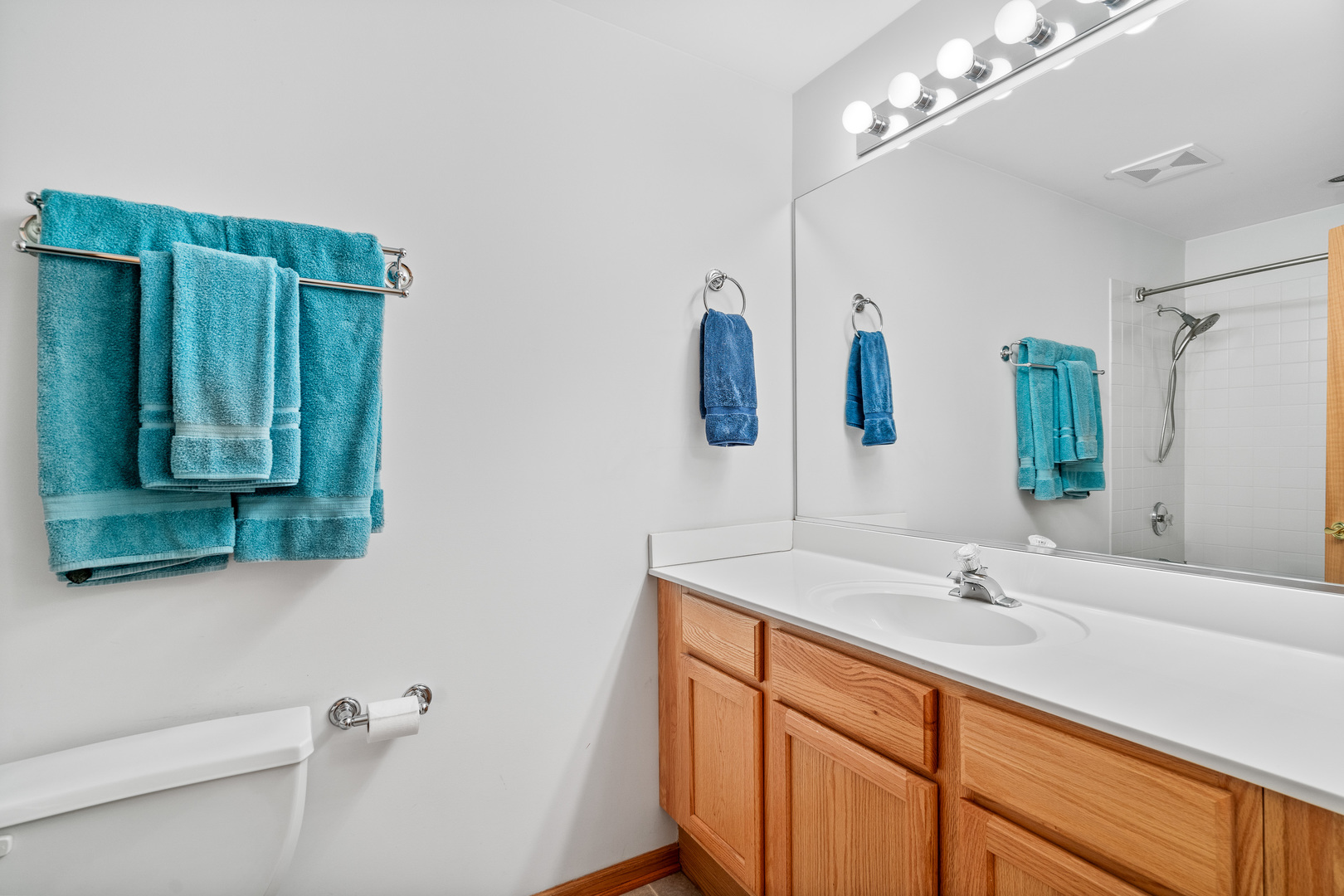 312 South Church Road Bensenville, IL 60106 - Photo 22 of 36 Gallery Image 22
