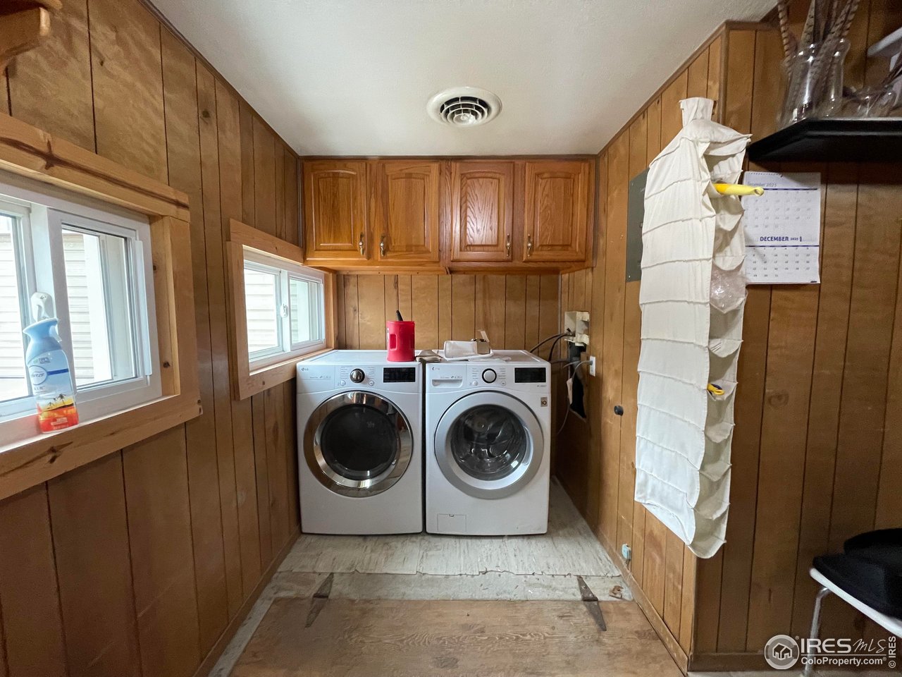 220 New York Avenue Stratton, CO 80836 - Photo 21 of 23 a utility room with dryer and washer