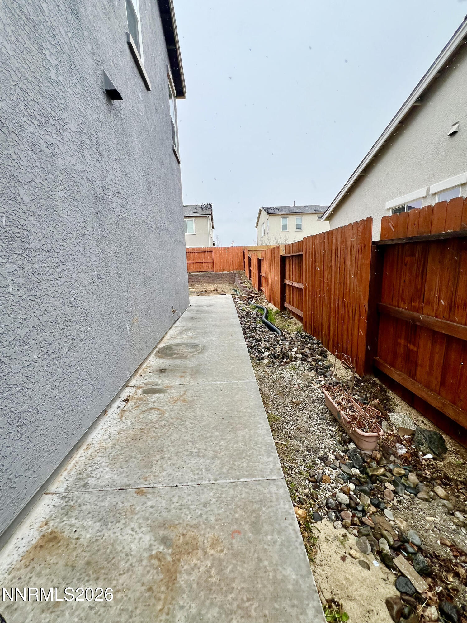 9355 Bay Drive Reno, NV 89506 - Photo 42 of 42 a view of a backyard with pathway