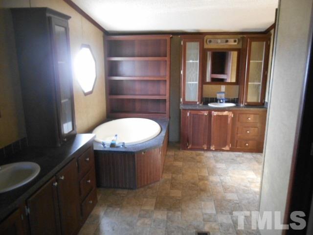 303 Country Pointe Road Pikeville, NC 27863 - Photo 8 of 12 Gallery Image 8