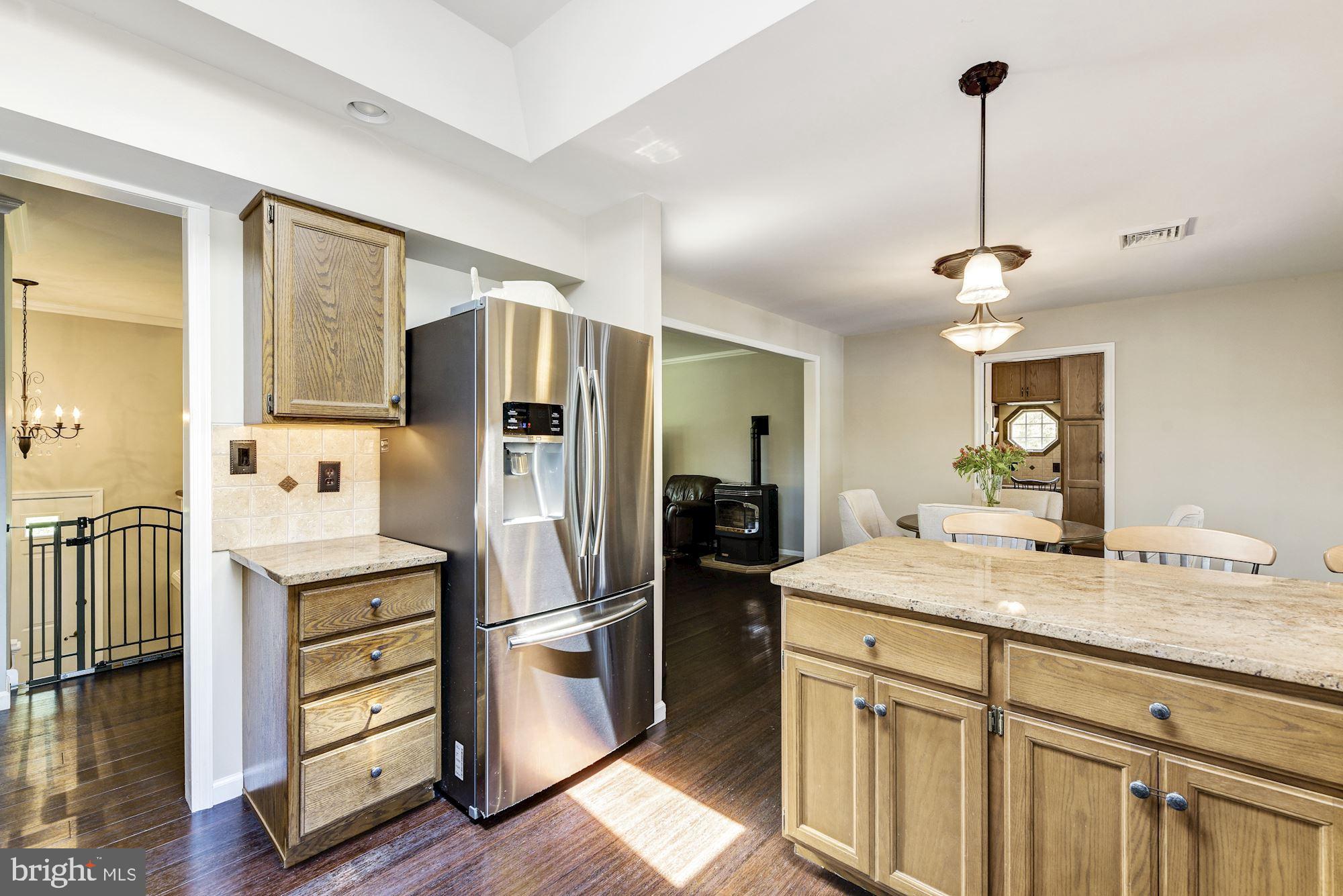 1131 Graber Road Red Hill, PA 18076 - Photo 8 of 32 Peninsula with Seating for quick meals and snacks