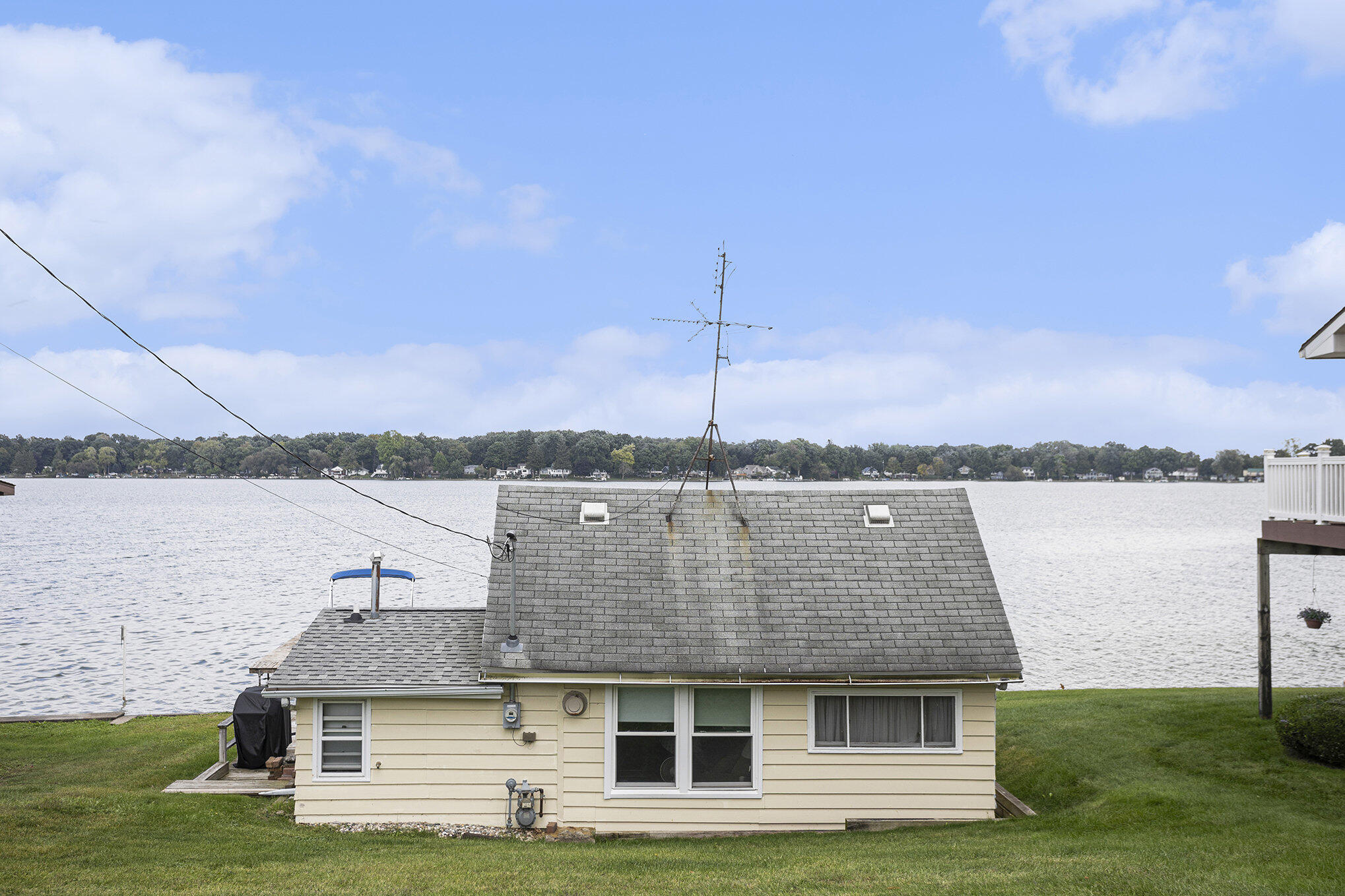 19536 Lakeshore Drive Three Rivers, MI 49093 - Photo 14 of 26 013_581a6535_702