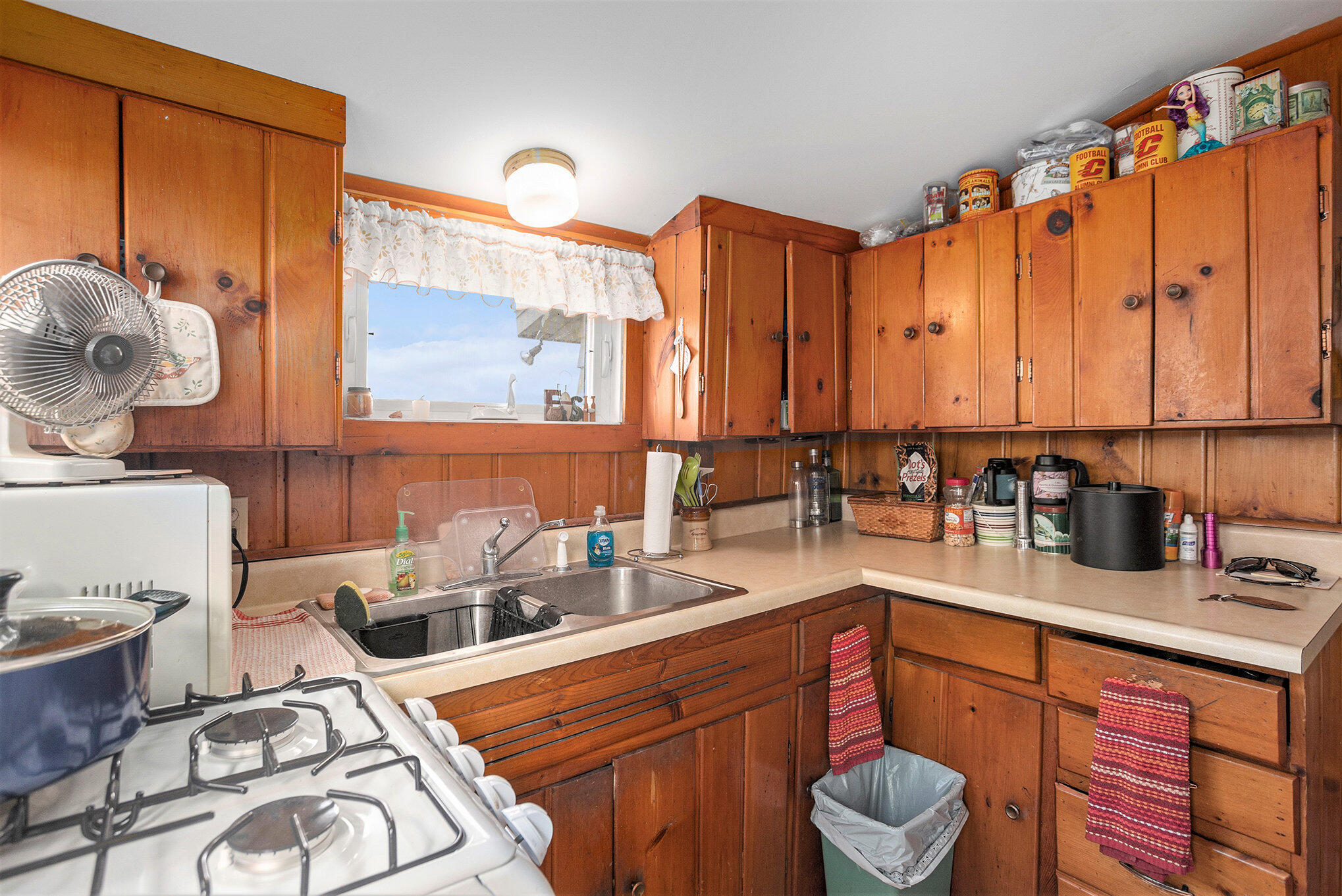 19536 Lakeshore Drive Three Rivers, MI 49093 - Photo 7 of 26 006_581a6551_477