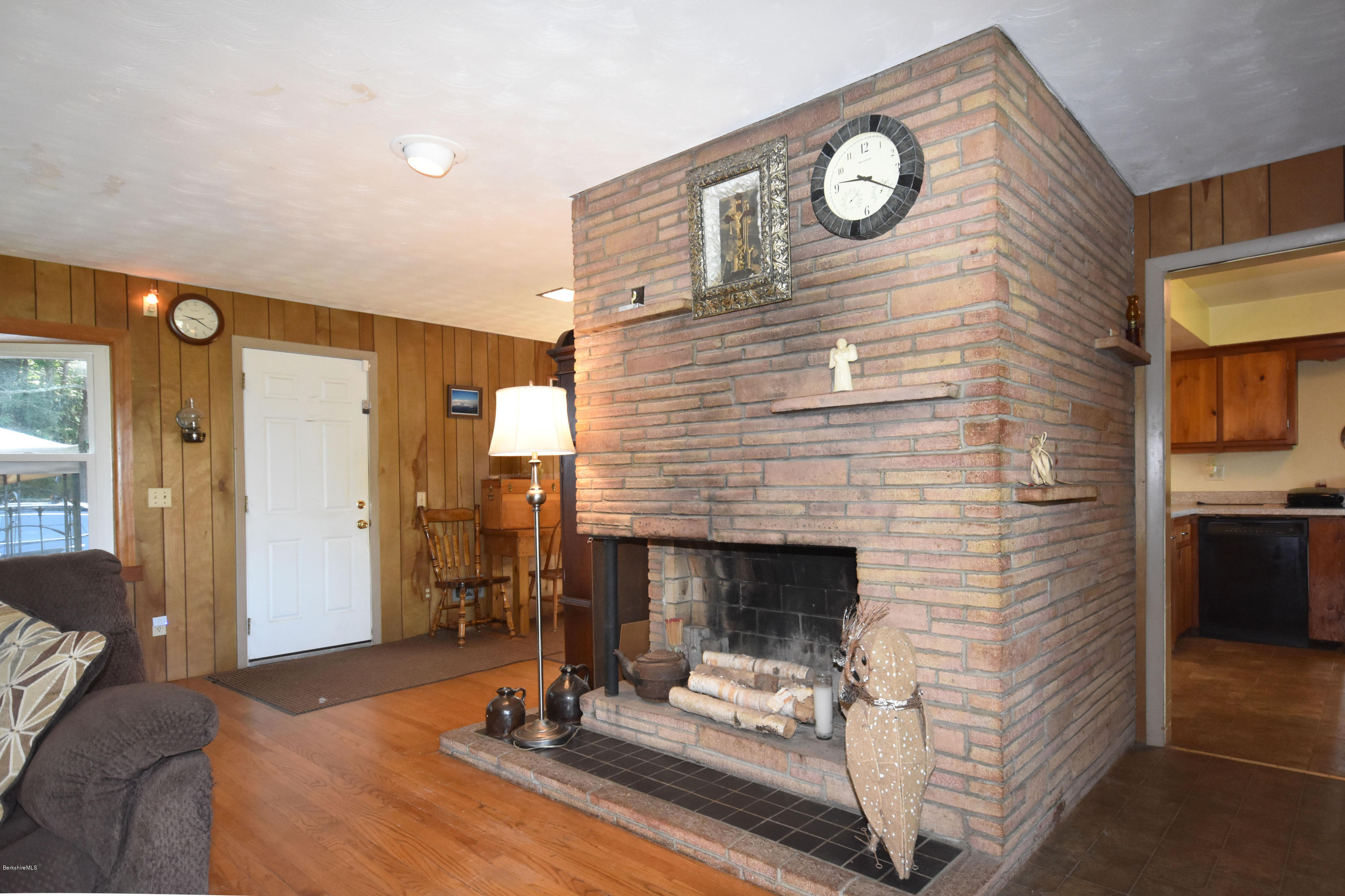 529 Kirchner Road Dalton, MA 01226 - Photo 5 of 38 Living Room