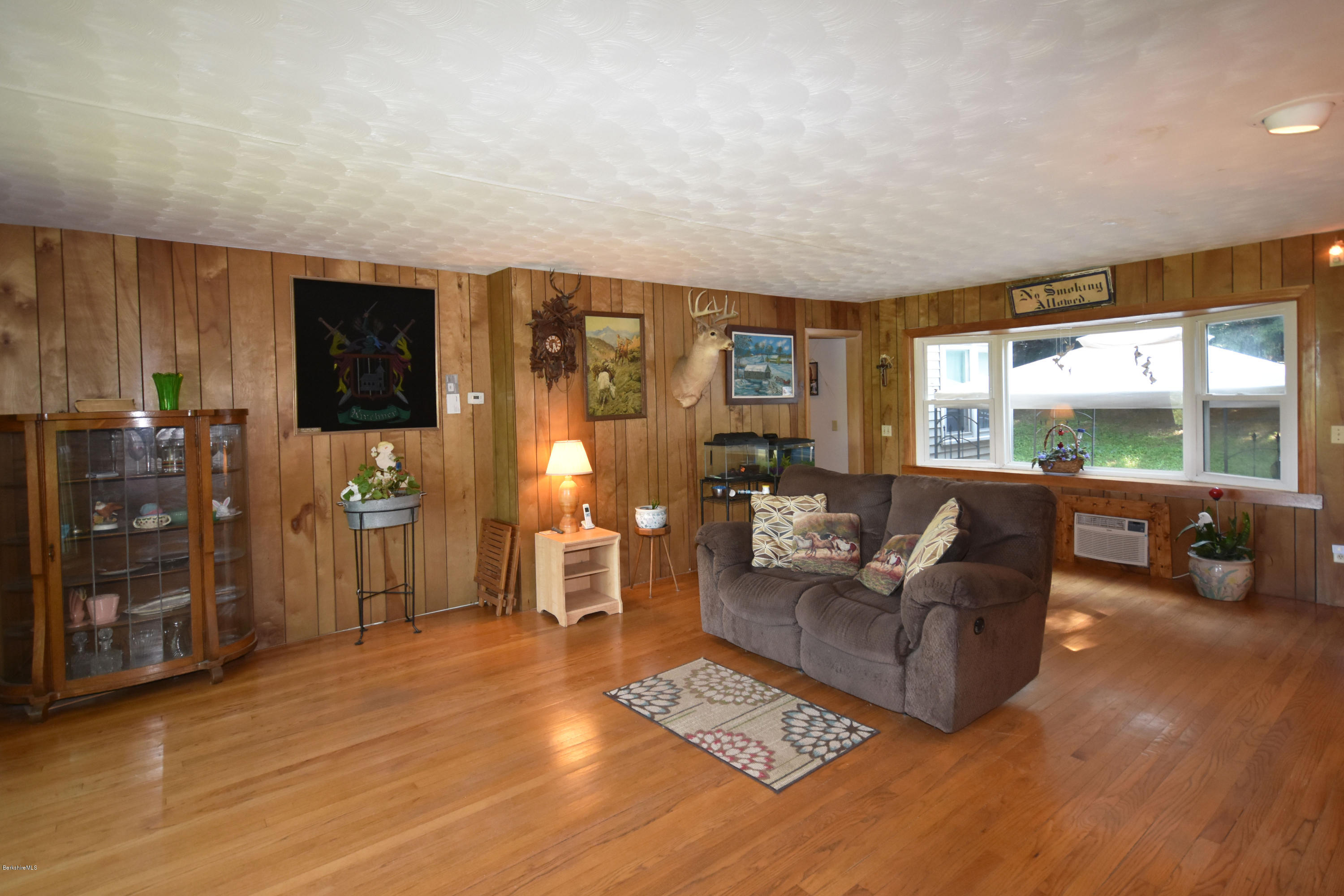 529 Kirchner Road Dalton, MA 01226 - Photo 9 of 38 Living Room