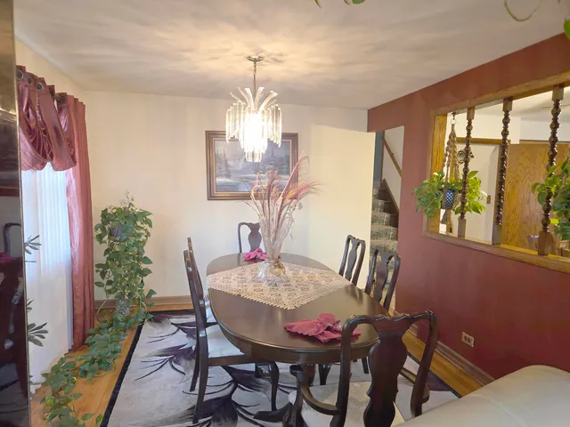 $469,000 | 8103 Gladys Lane, Palos Hills, IL 60465