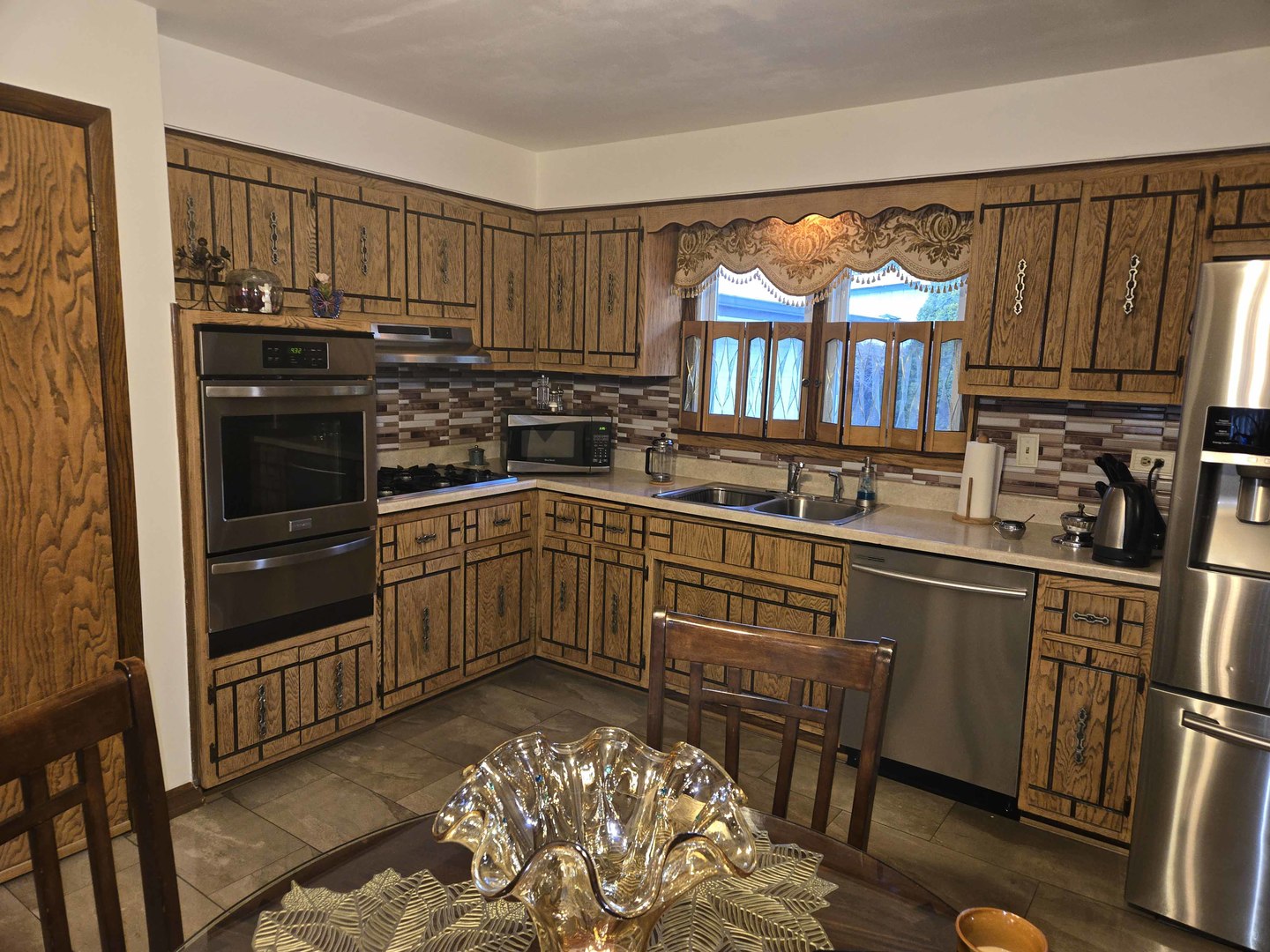 8103 Gladys Lane Palos Hills, IL 60465 - Photo 8 of 28