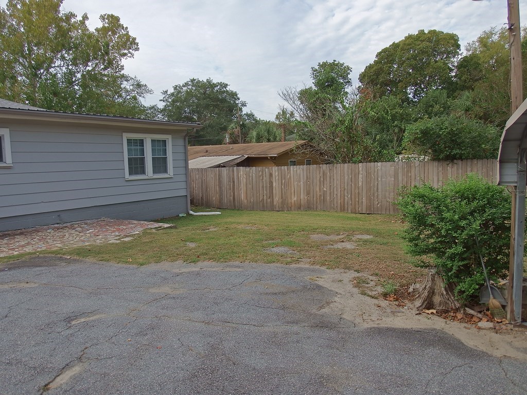 2211 Tillman Street Columbus, GA 31906 - Photo 5 of 20 a view of backyard with green space