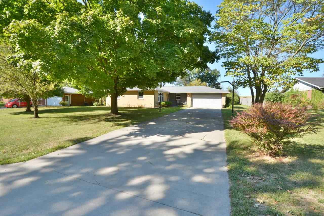 1016 East Cooper Road Muncie, IN 47303 - Photo 2 of 32 Gallery Image 2