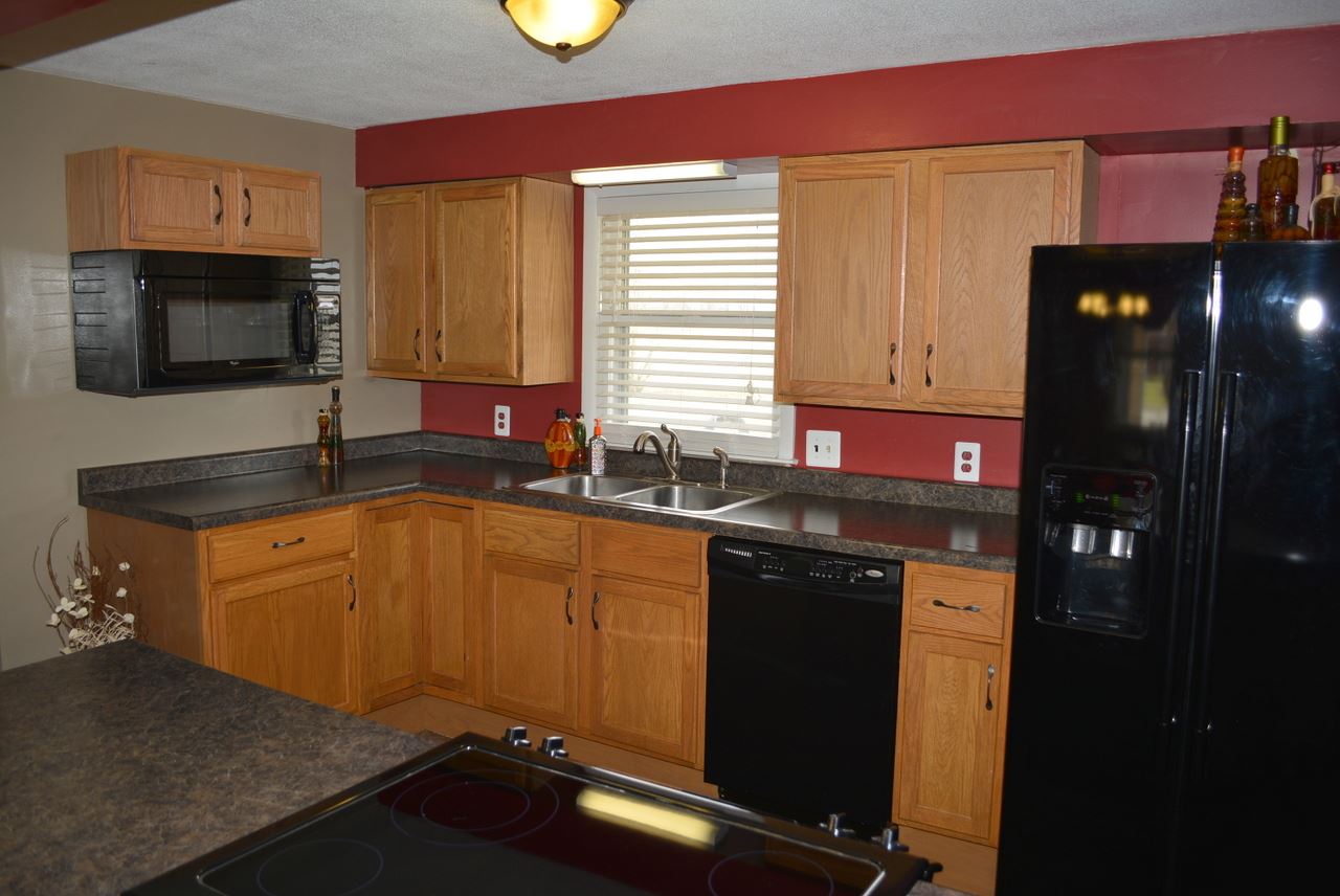 1016 East Cooper Road Muncie, IN 47303 - Photo 11 of 32 Gallery Image 11