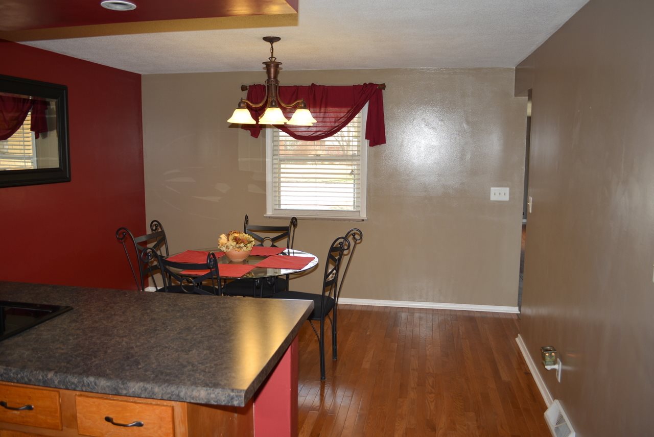 1016 East Cooper Road Muncie, IN 47303 - Photo 13 of 32 Gallery Image 13
