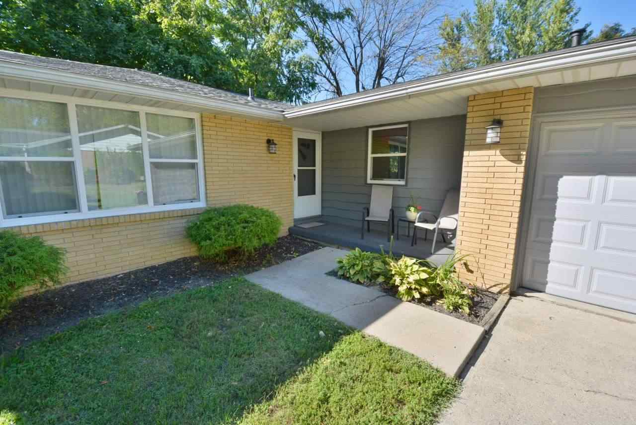 1016 East Cooper Road Muncie, IN 47303 - Photo 3 of 32 Gallery Image 3