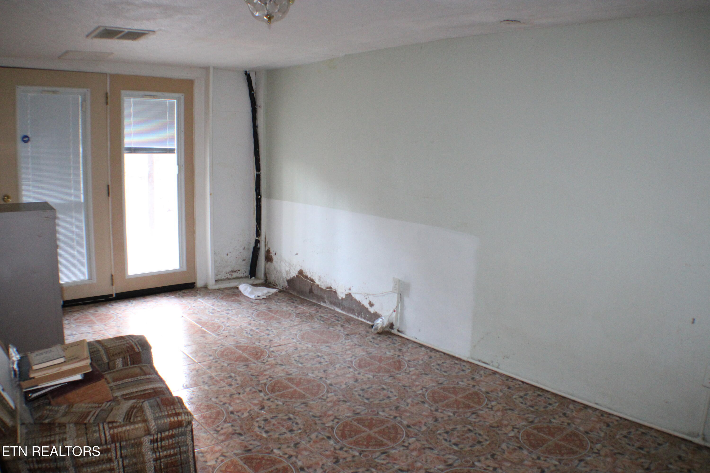 640 Nettleton Road Harrogate, TN 37752 - Photo 7 of 23 IMG_1348