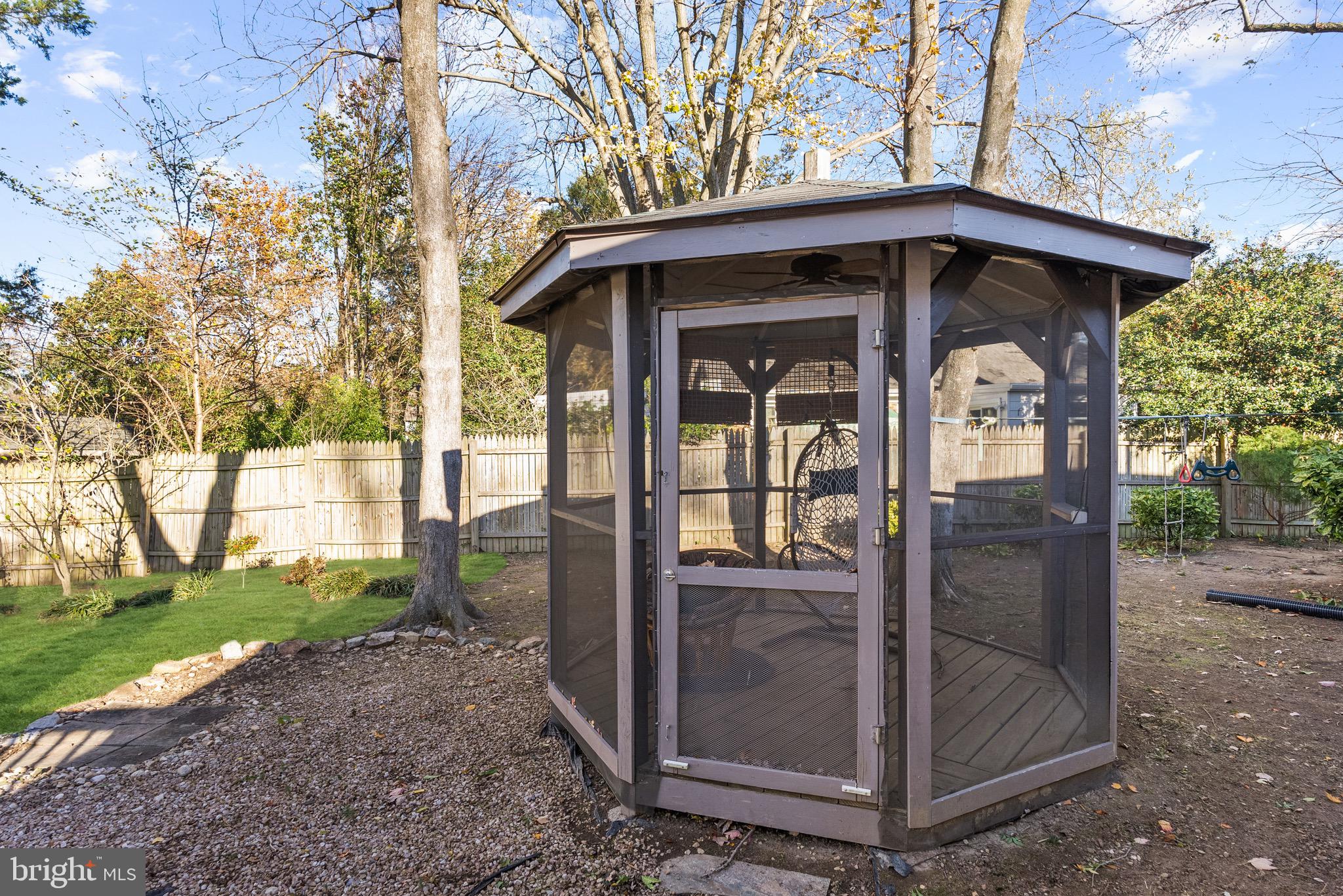 2002 Shenandoah Road Alexandria, VA 22308 - Photo 17 of 20 a front view of a house with garden