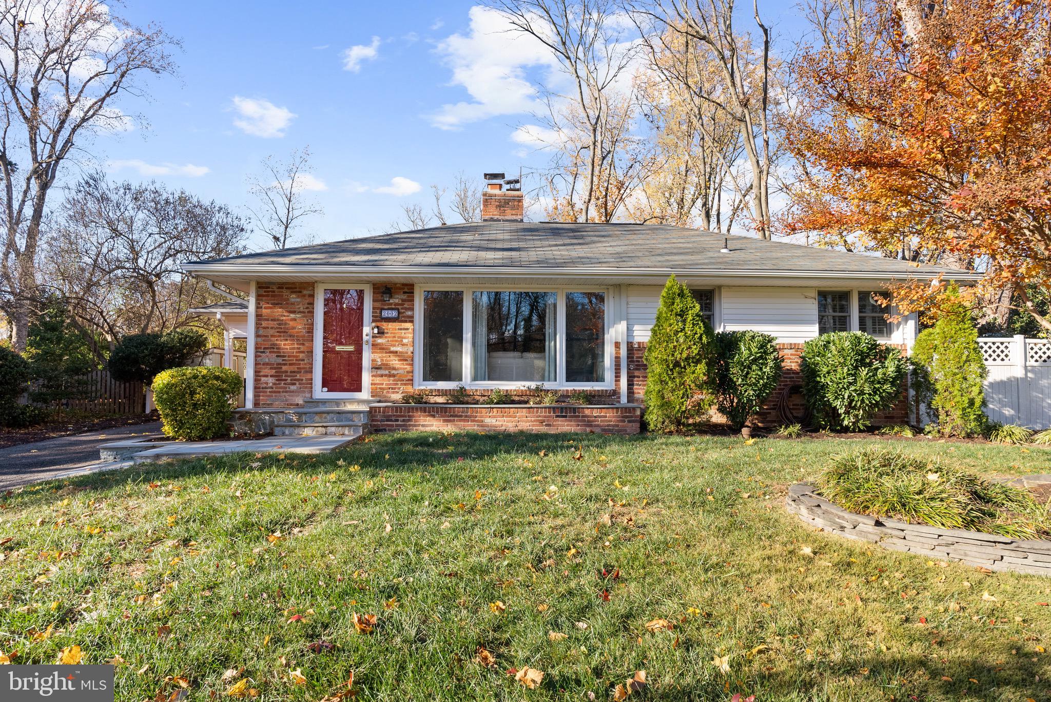 2002 Shenandoah Road Alexandria, VA 22308 - Photo 4 of 20 a view of a house with backyard and sitting area