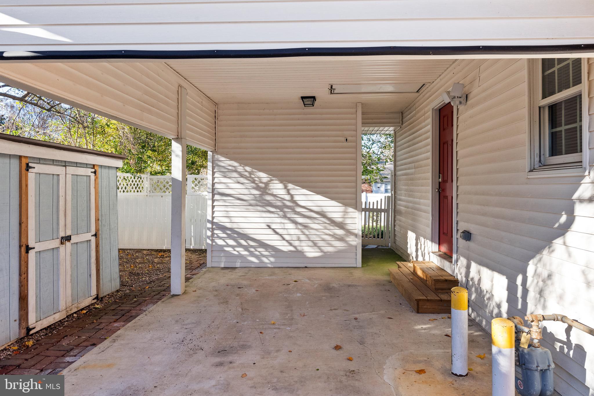 2002 Shenandoah Road Alexandria, VA 22308 - Photo 7 of 20 a view of entryway front of house