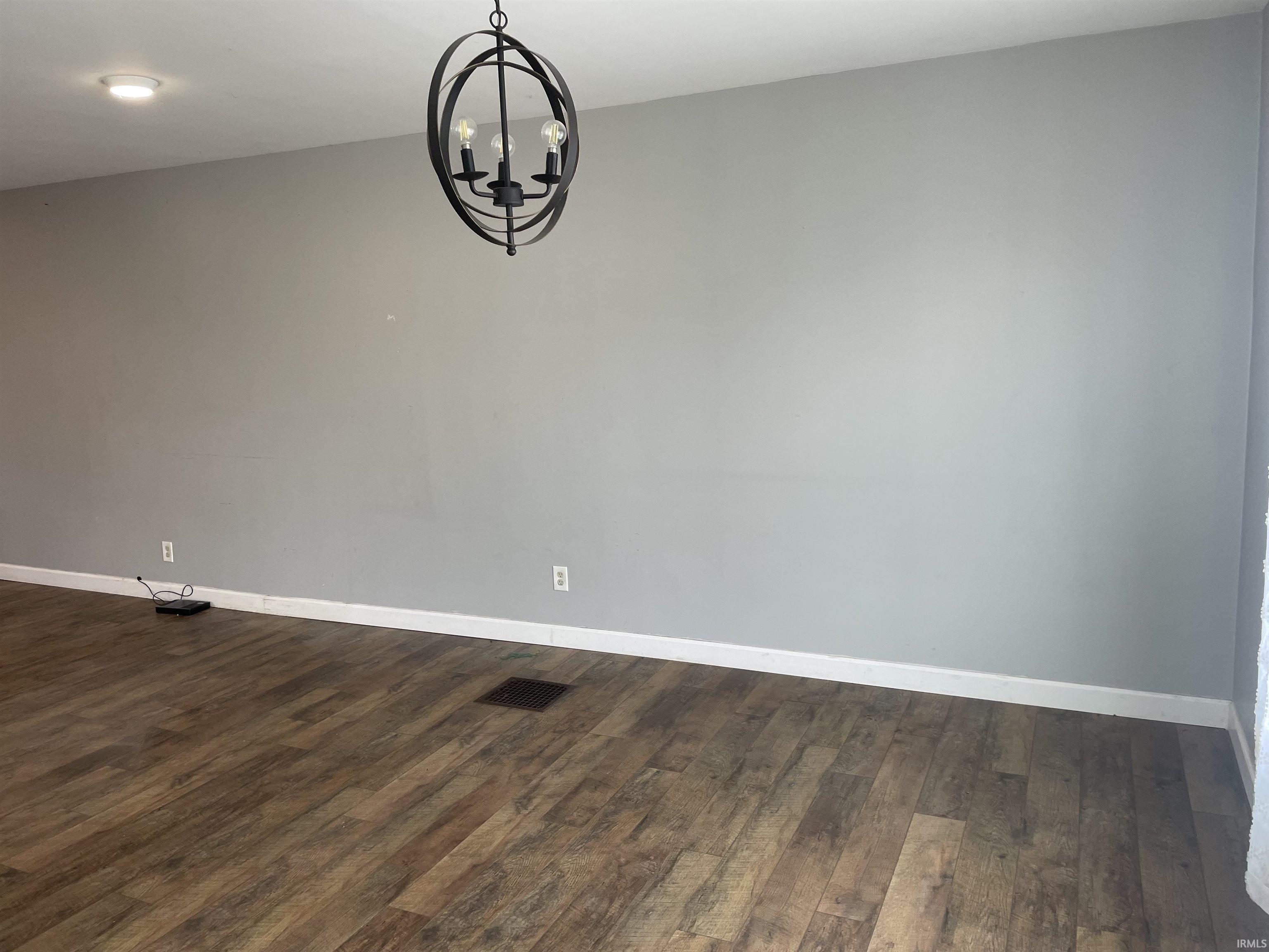 110 15th Street Logansport, IN 46947 - Photo 4 of 36