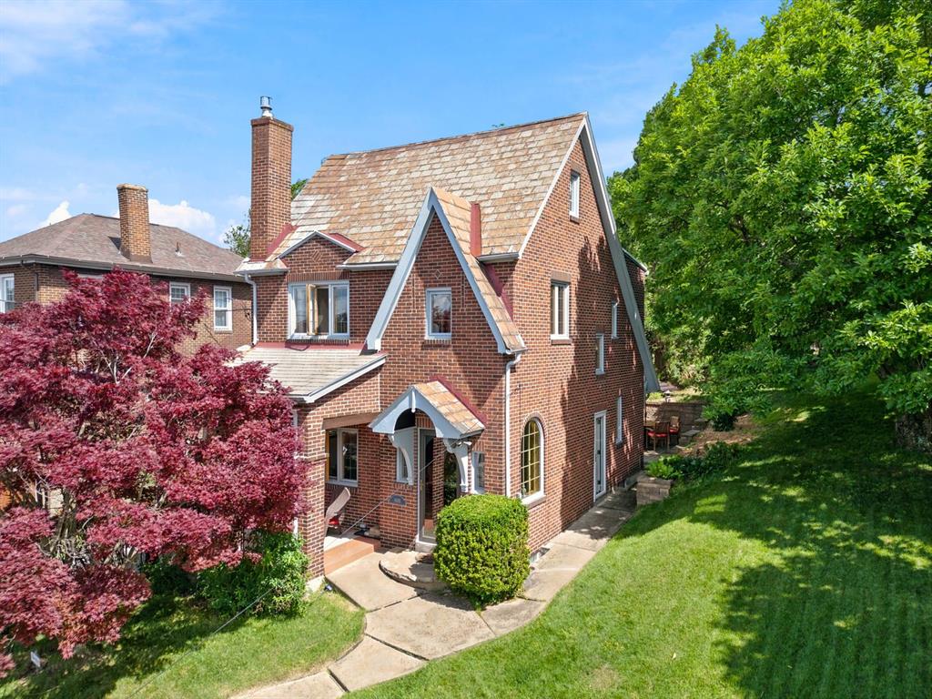 6515 Landview Road Pittsburgh, PA 15217 - Photo 1 of 31 Gallery Image 1