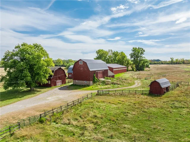 $675,000 | 4076 South Avon Road, Avon, NY 14414