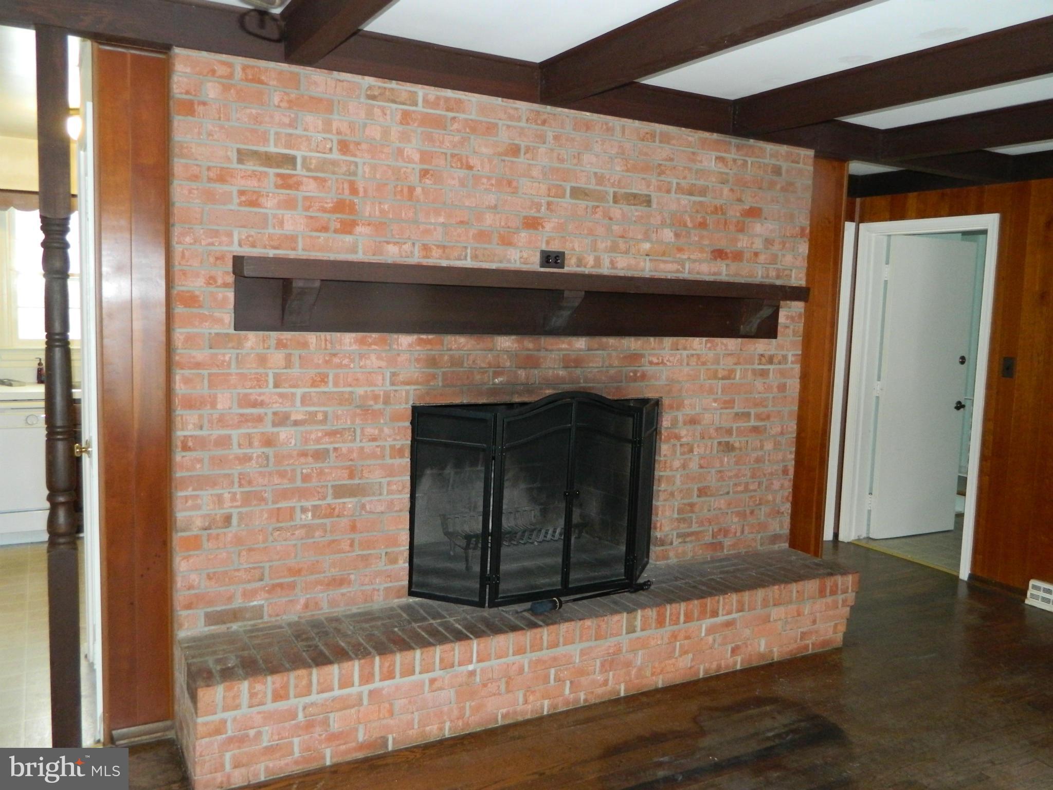 18060 Shipping Point Road Lexington Park, MD 20653 - Photo 6 of 9 Family Room