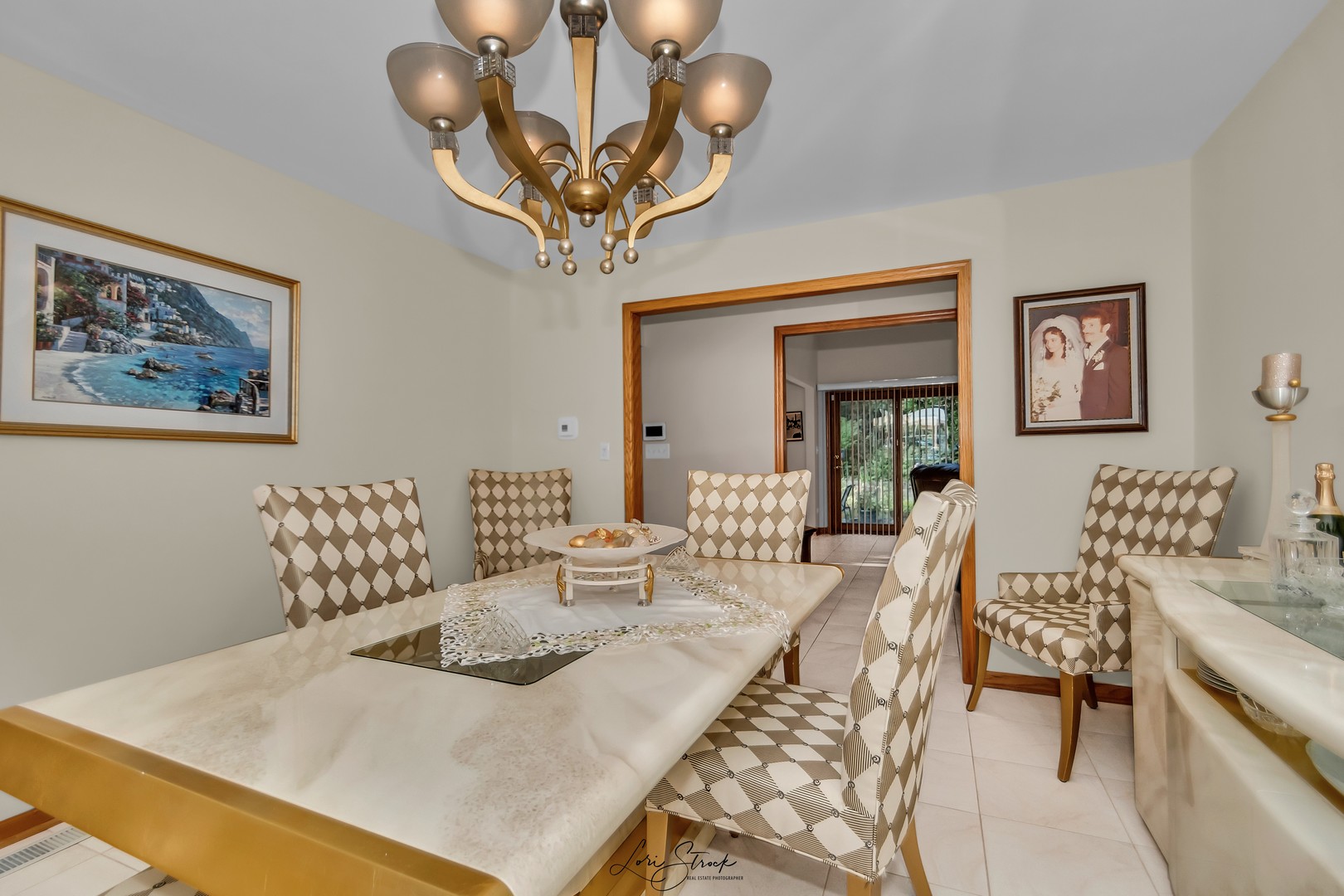 640 Ford Lane Bartlett, IL 60103 - Photo 30 of 46 a view of a dining room with furniture and chandelier