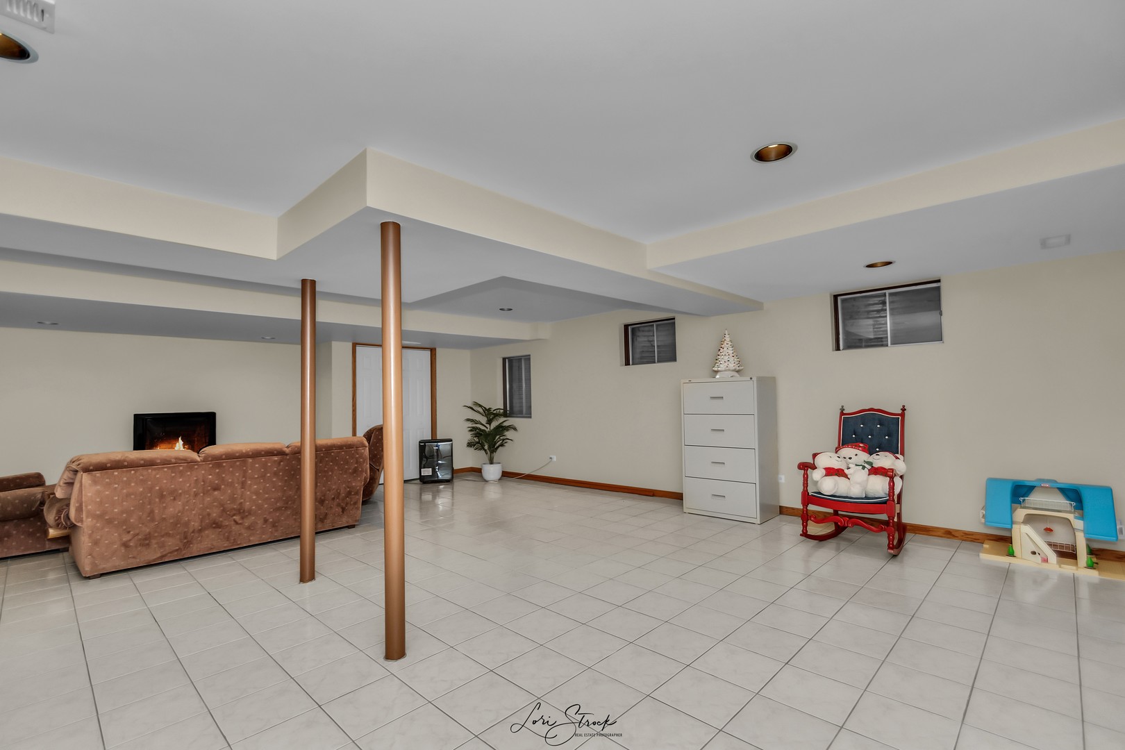 640 Ford Lane Bartlett, IL 60103 - Photo 42 of 46 a bedroom with furniture and window