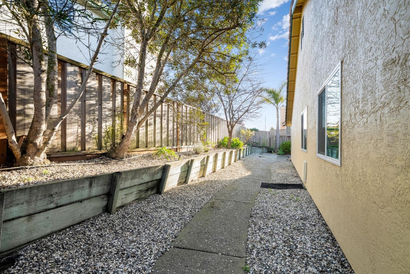 292 Quebrada Del Mar Road Marina, CA 93933 - Photo 24 of 35