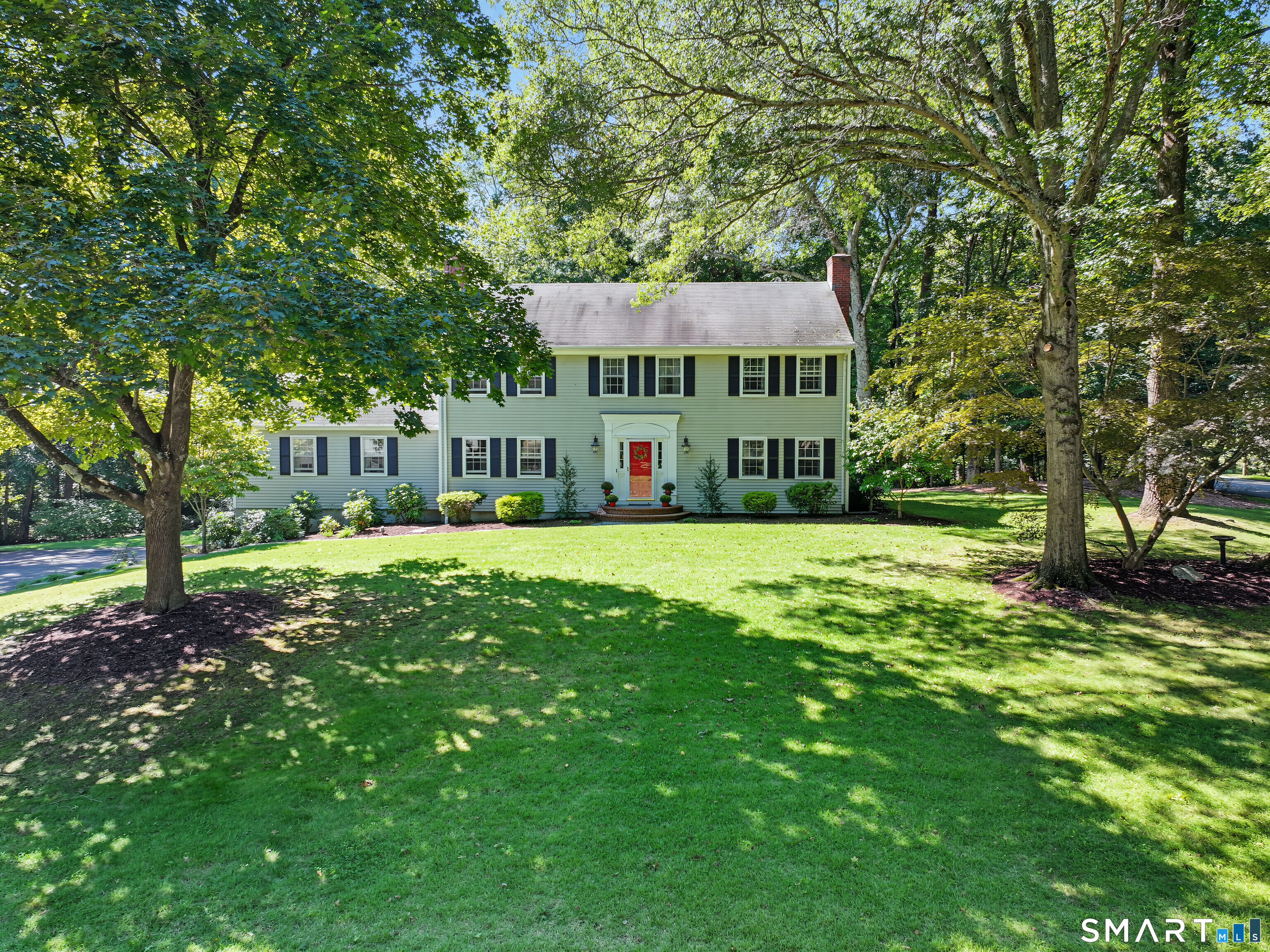 475 Eleven O'Clock Road Fairfield, CT 06824 - Photo 1 of 38 Gallery Image 1
