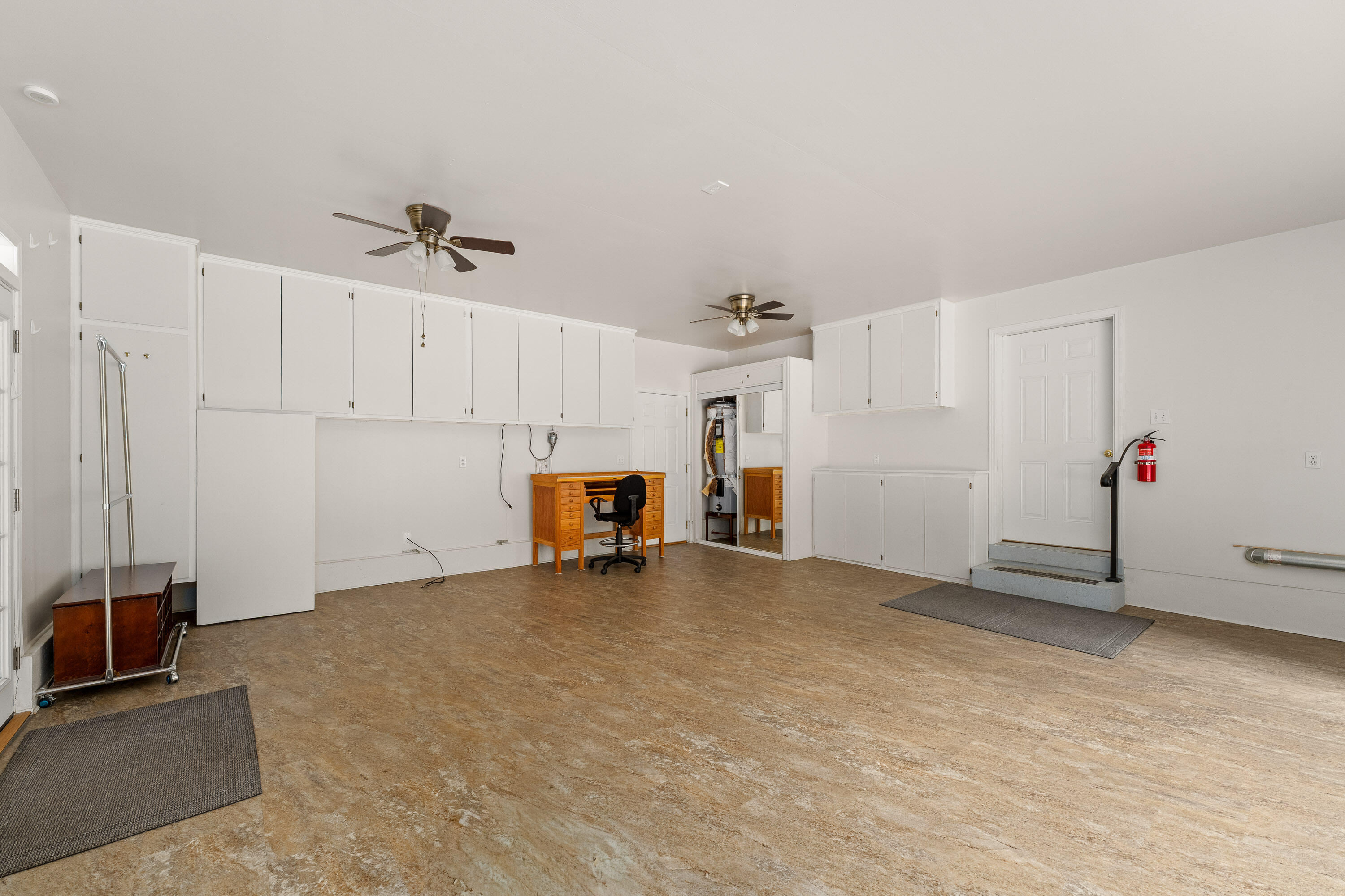 335 Cornett Lane Cave Junction, OR 97523 - Photo 28 of 55 Rec room