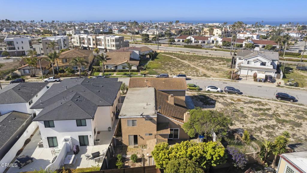1022 Dunes Street, Unit 1022 Oxnard, CA 93035 - Photo 59 of 68 an aerial view of multiple house