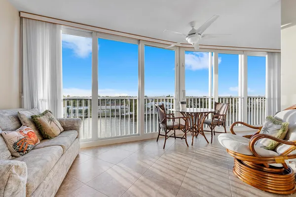 $3,300 | 3310 South Ocean Boulevard, Unit 629D, Highland Beach, FL 33487