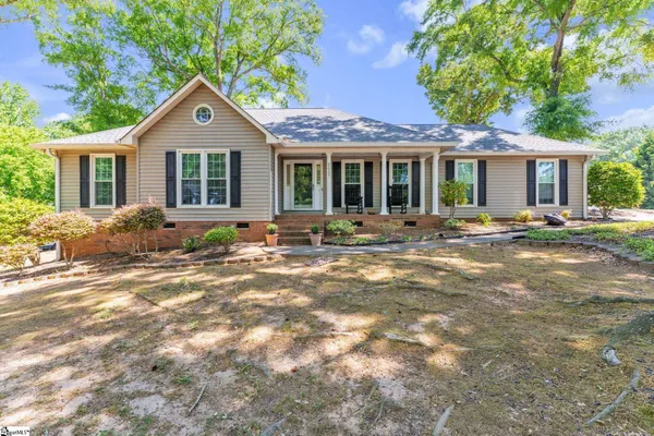 $325,000 | 200 Spring Meadow Road, Simpsonville, SC 29680