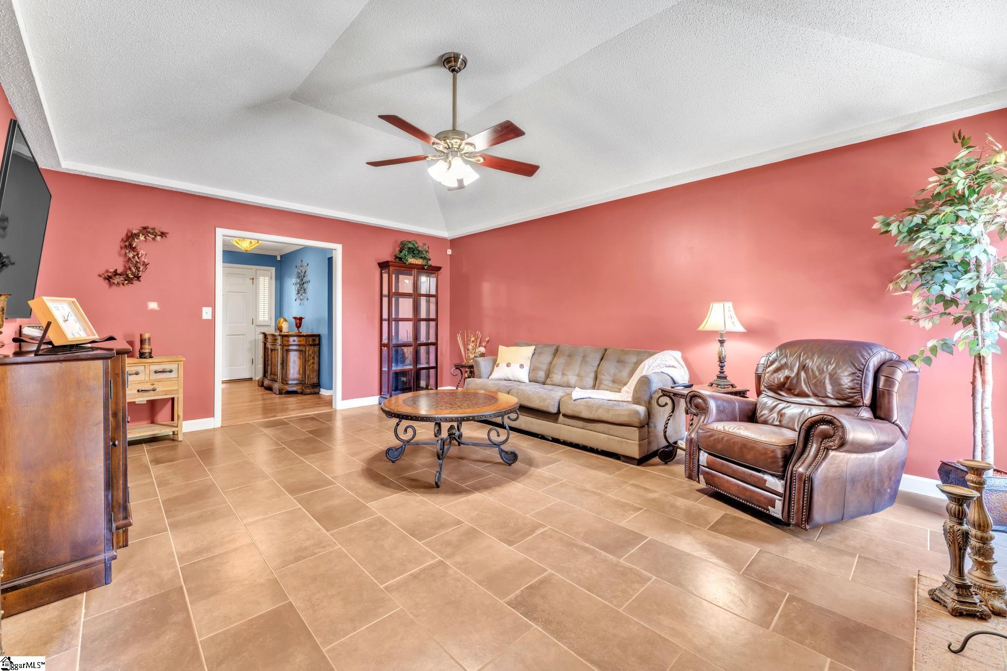 200 Spring Meadow Road Simpsonville, SC 29680 - Photo 6 of 33