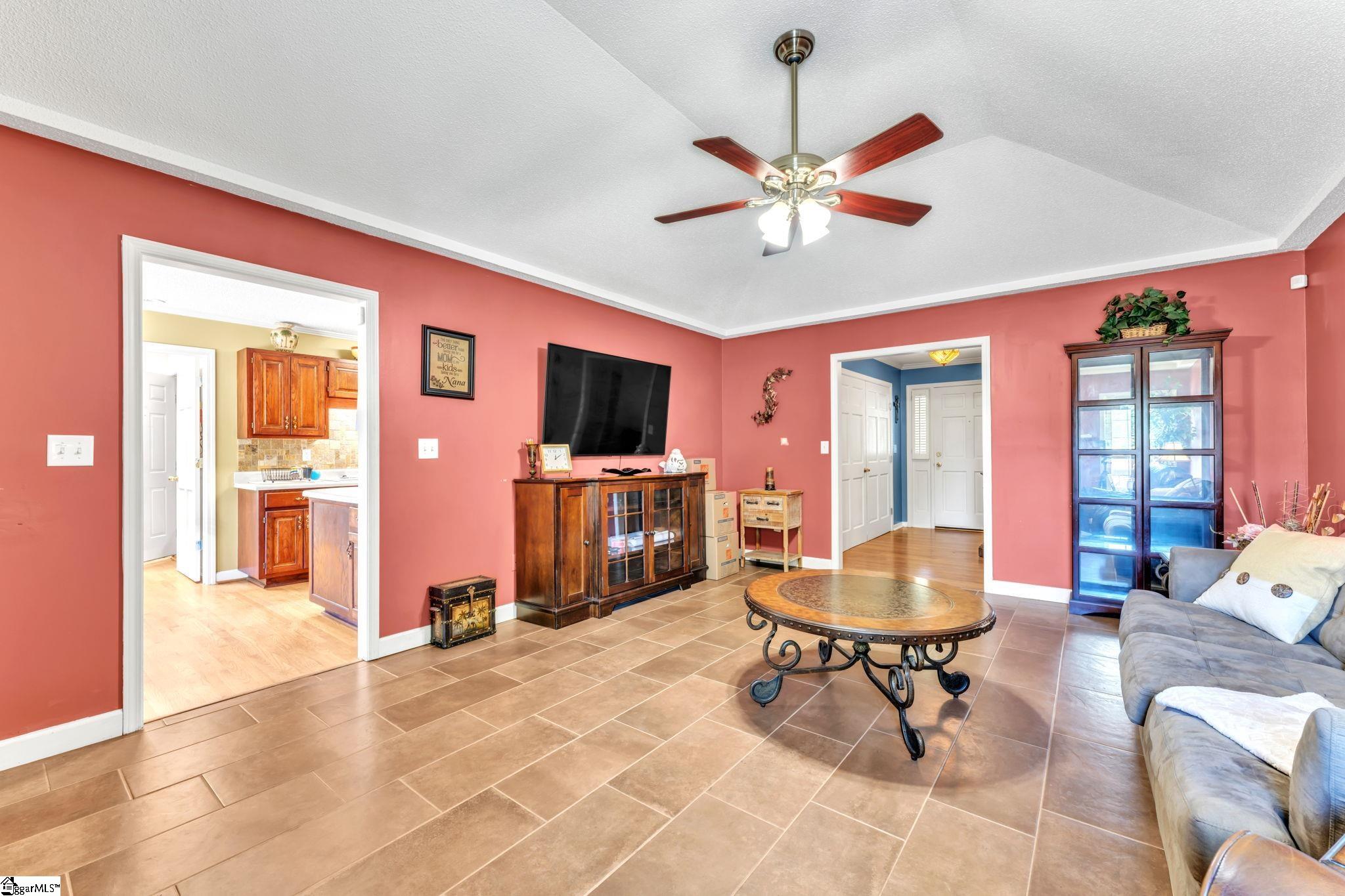 200 Spring Meadow Road Simpsonville, SC 29680 - Photo 7 of 33