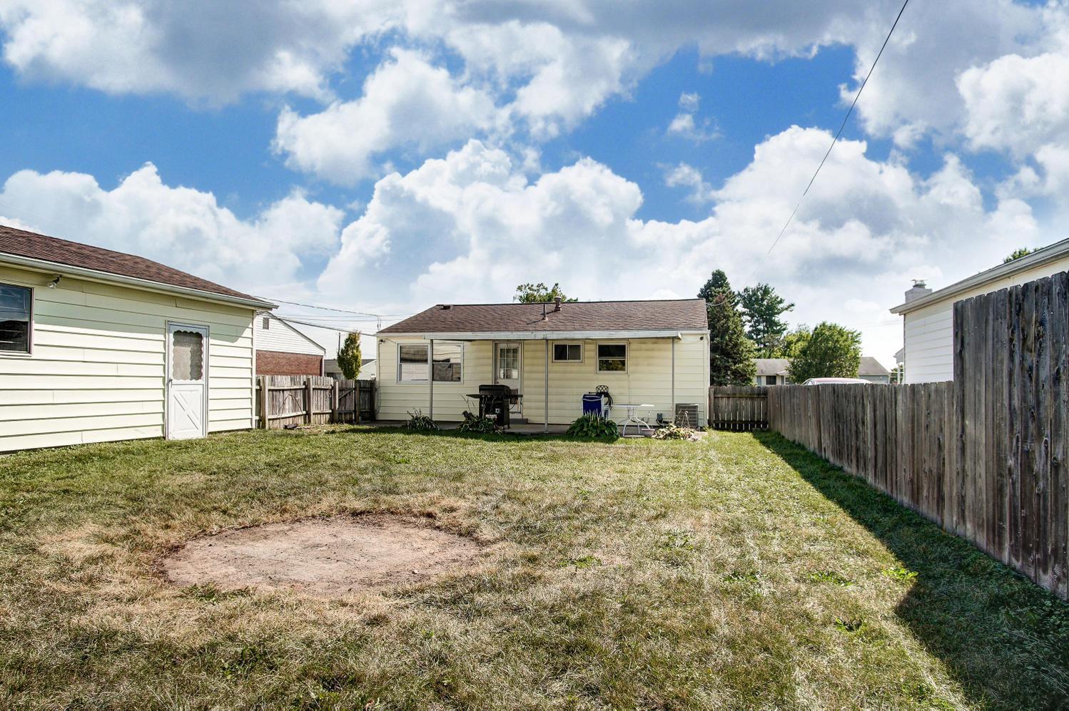 3884 Lexmont Road South Columbus, OH 43228 - Photo 17 of 21 Gallery Image 17