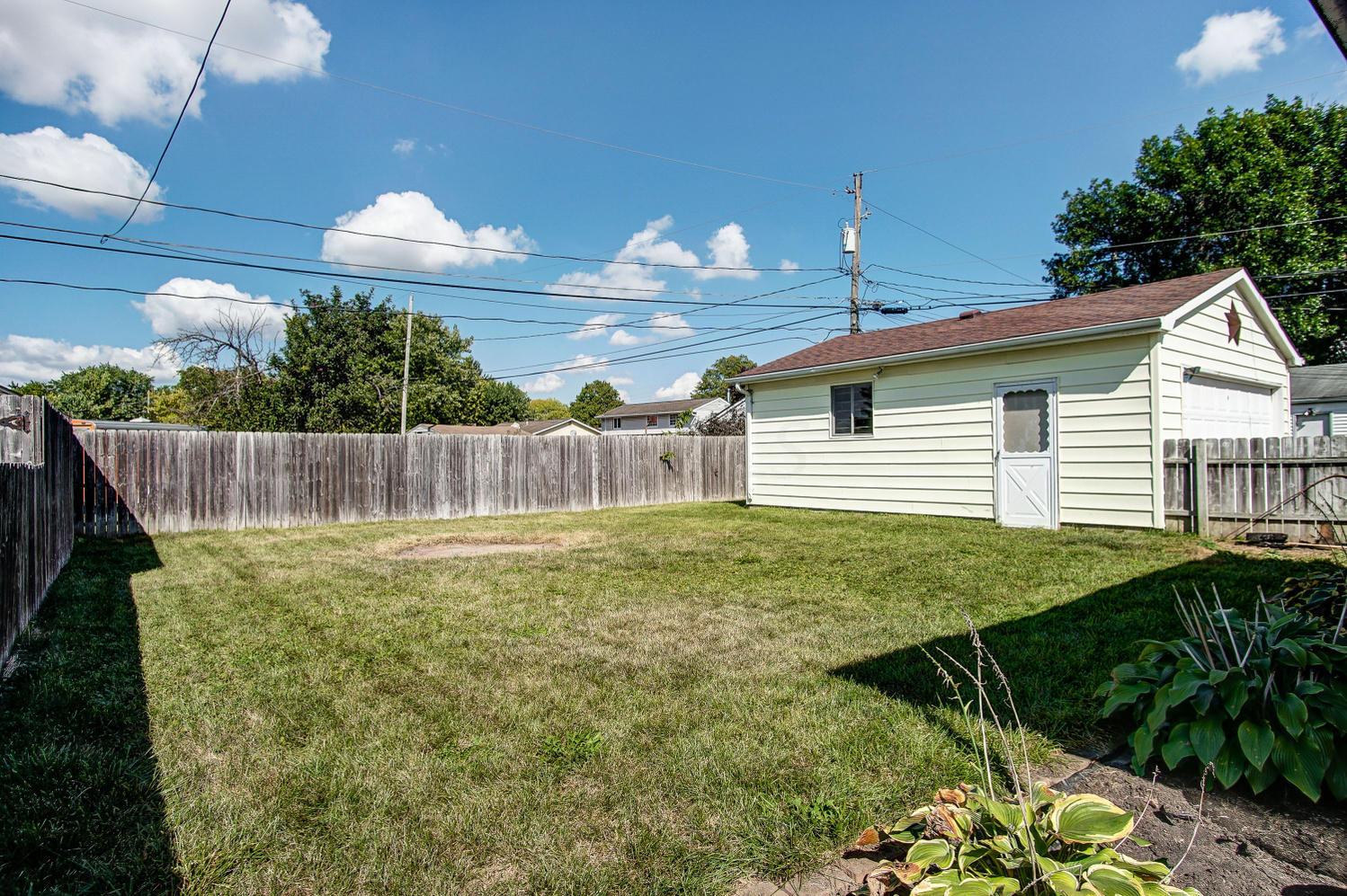 3884 Lexmont Road South Columbus, OH 43228 - Photo 20 of 21 Gallery Image 20