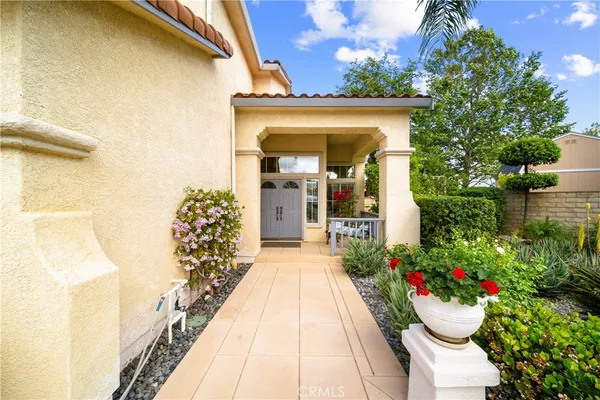 $1,198,800 | 21634 Canyon Heights Circle, Saugus, CA 91390