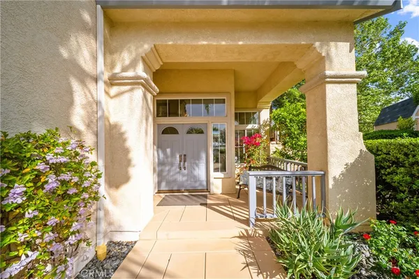 $1,198,800 | 21634 Canyon Heights Circle, Saugus, CA 91390