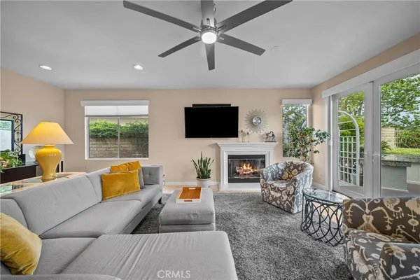 $1,198,800 | 21634 Canyon Heights Circle, Saugus, CA 91390