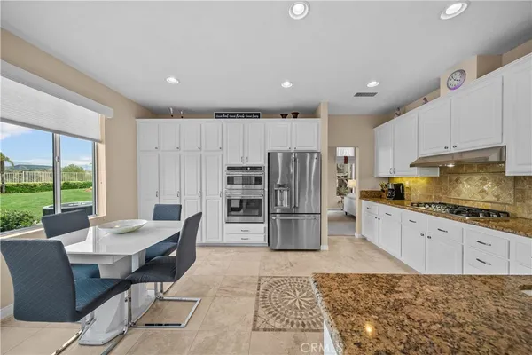 $1,198,800 | 21634 Canyon Heights Circle, Saugus, CA 91390