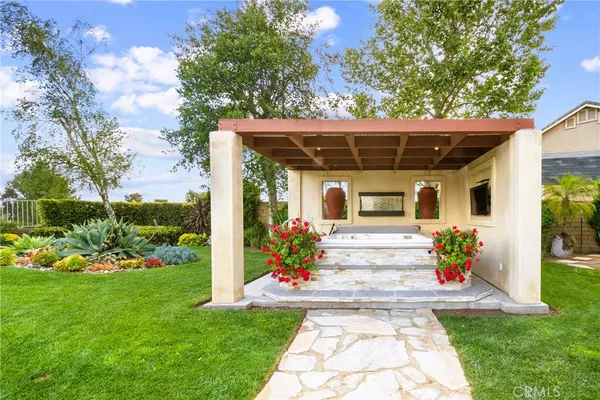 $1,198,800 | 21634 Canyon Heights Circle, Saugus, CA 91390