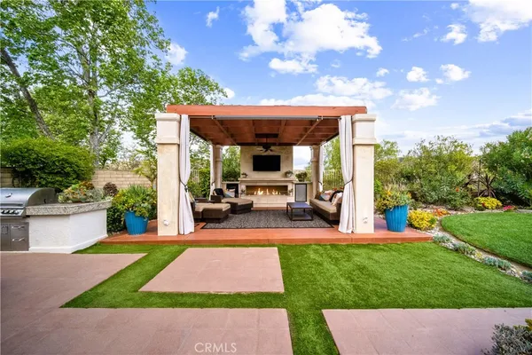 $1,198,800 | 21634 Canyon Heights Circle, Saugus, CA 91390