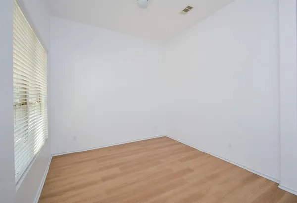 a view of empty room with window