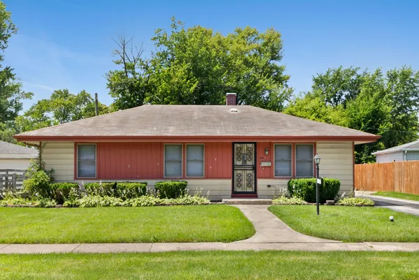$205,000 | 14238 Marshfield Avenue, Dixmoor, IL 60426
