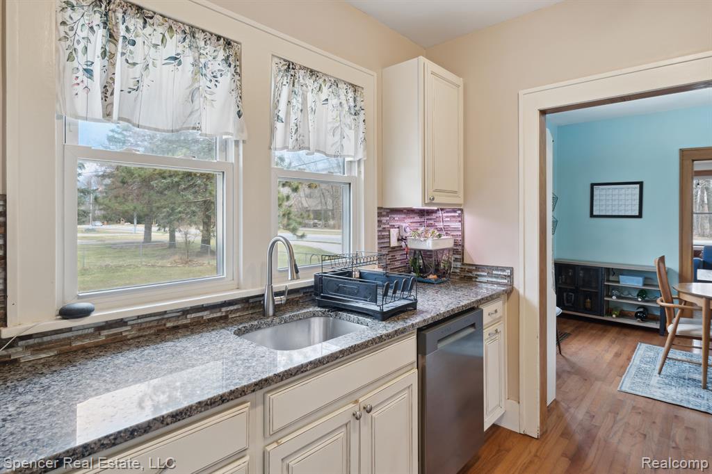 2370 South Livernois Road Rochester Hills, MI 48309 - Photo 12 of 45