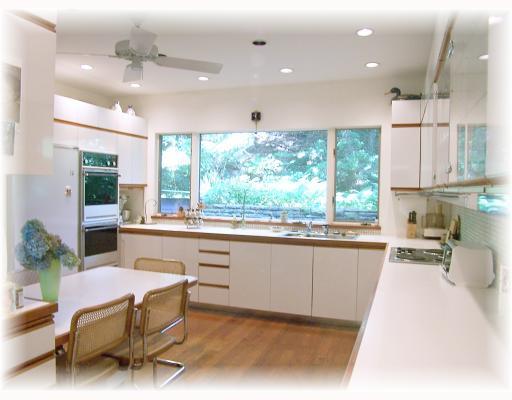 5445 Darlington Road Pittsburgh, PA 15217 - Photo 14 of 18 Kitchen.