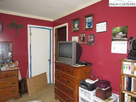 280 Calhoun Road West Jefferson, NC 28694 - Photo 12 of 39 Gallery Image 12