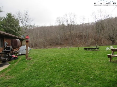 280 Calhoun Road West Jefferson, NC 28694 - Photo 15 of 39 Gallery Image 15